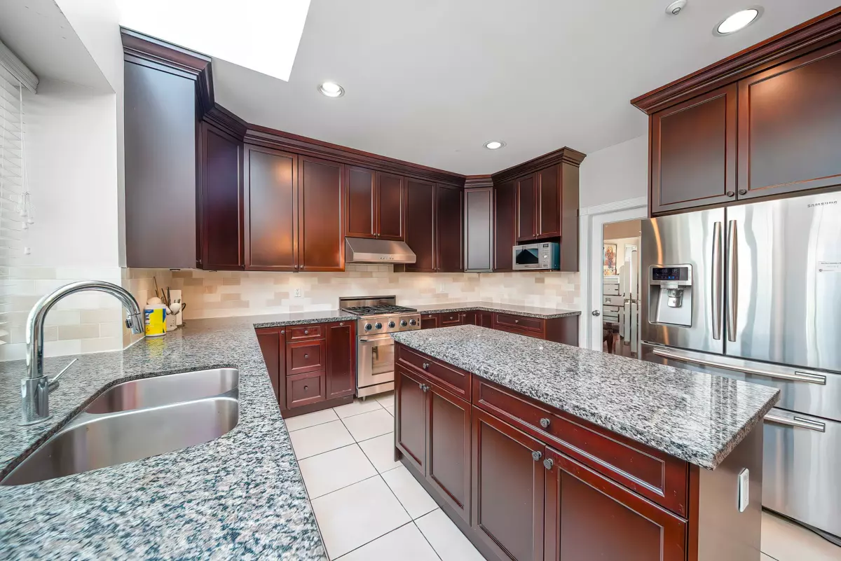 Kitchen Photo of 2407 W 18th Avenue, Vancouver, BC