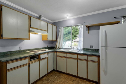 Basement Recreation Room Photo of 14187 66a Avenue, Surrey, BC