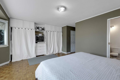 Fitness Center Photo Near 14187 66a Avenue, Surrey, BC