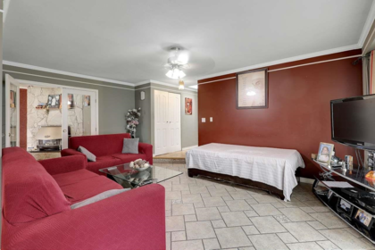 Hallway Photo of 14187 66a Avenue, Surrey, BC