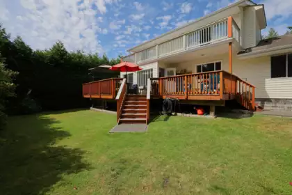 6318 Picadilly Place, Sechelt, BC, Sechelt — Single Family Residence for sale