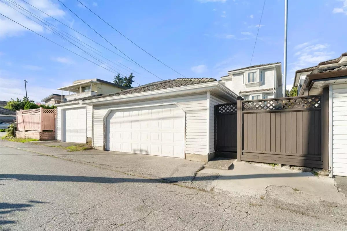 Dining Area Photo of 1288 E 59th Avenue, Vancouver, BC