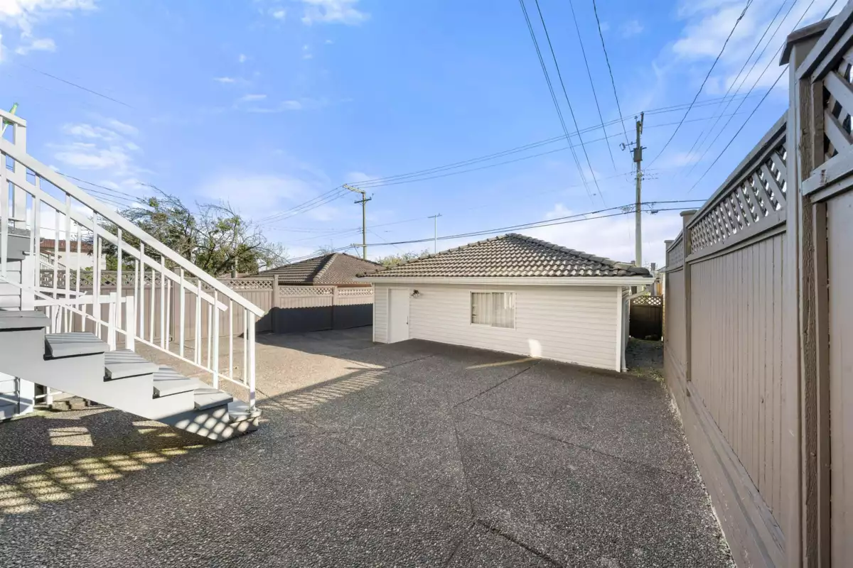 Living Room Photo of 1288 E 59th Avenue, Vancouver, BC
