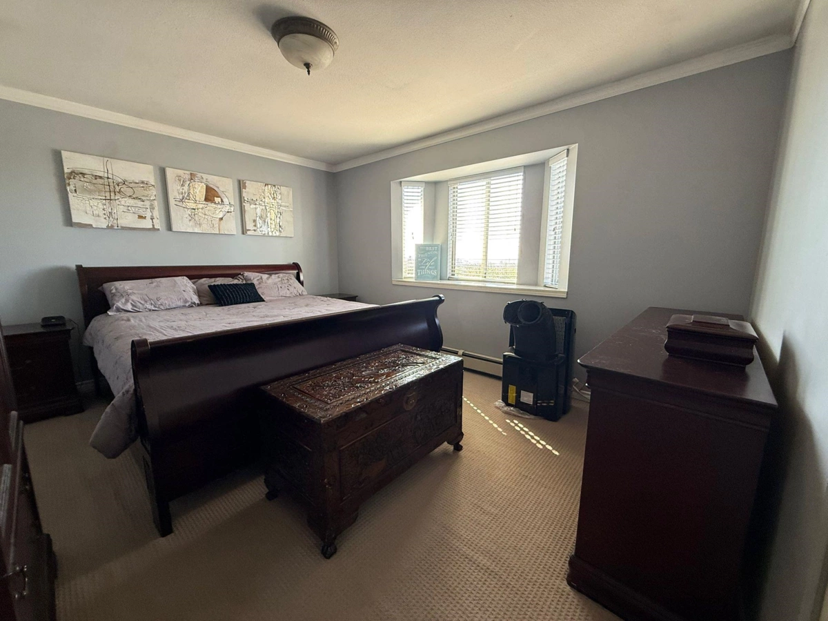 Staircase Photo of 1288 E 59th Avenue, Vancouver, BC