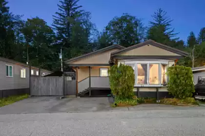23 40157 Government Road, Squamish, BC, Squamish — Manufactured Home for sale