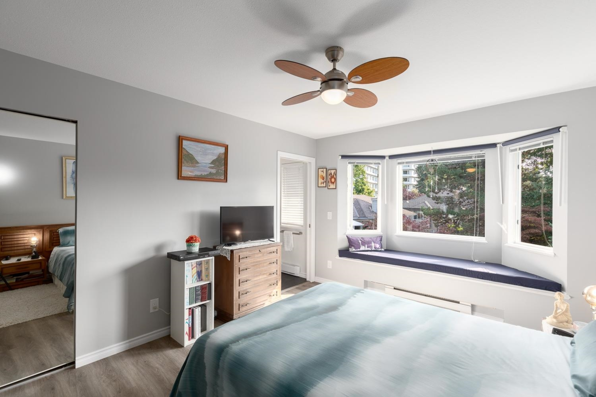Garage Interior Photo of 5 3634 Garibaldi Drive, North Vancouver, BC