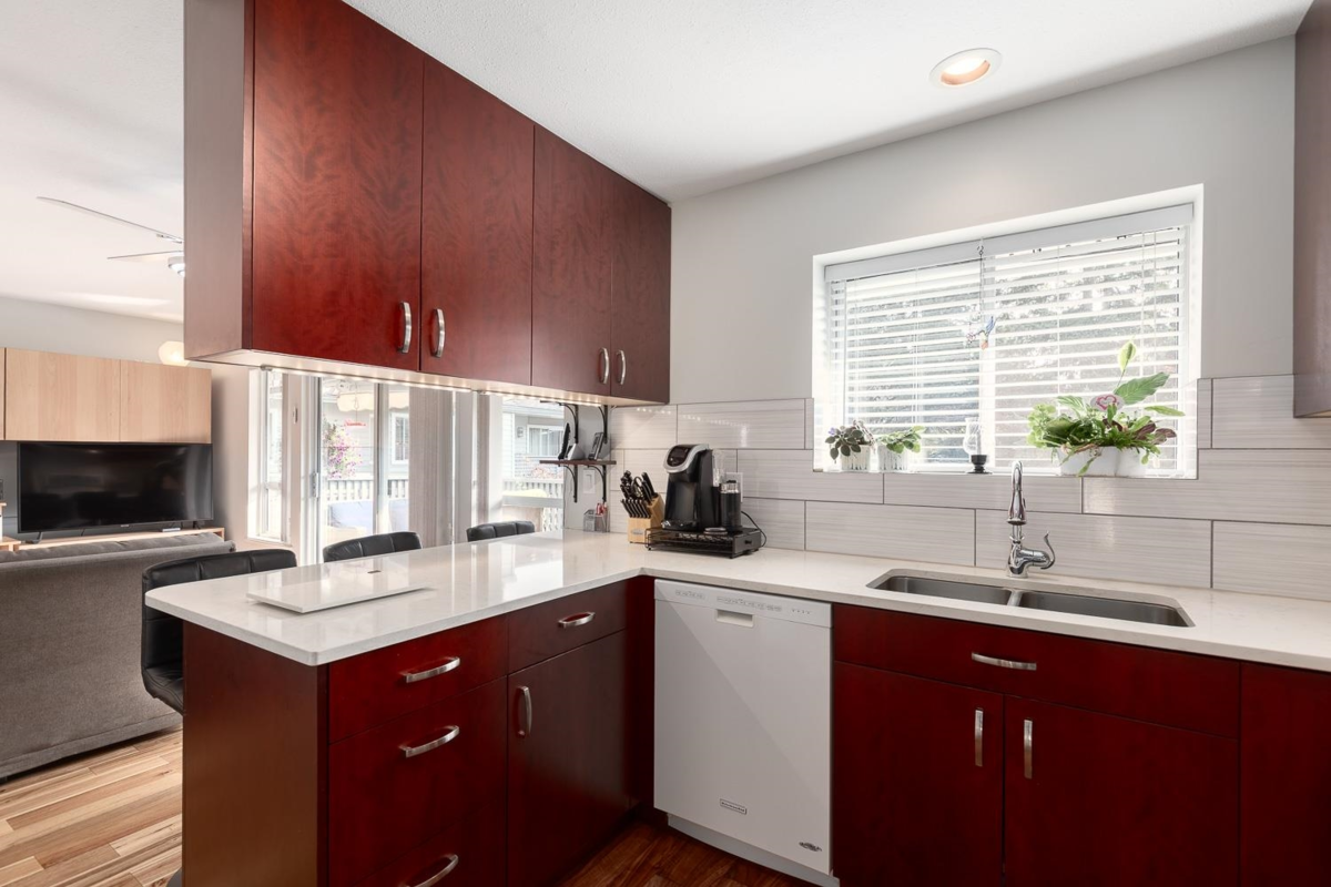 Laundry Room Photo of 5 3634 Garibaldi Drive, North Vancouver, BC
