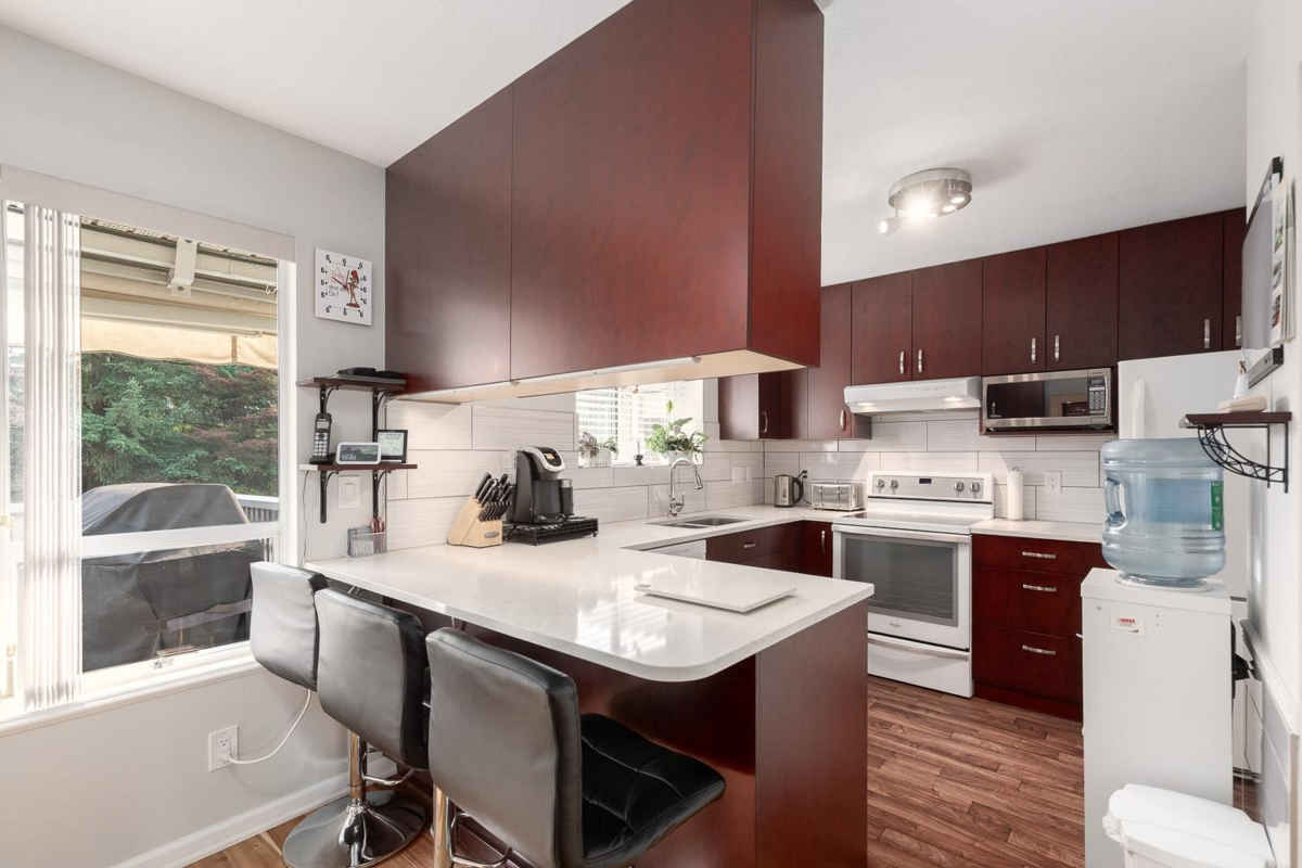 Mudroom Photo of 5 3634 Garibaldi Drive, North Vancouver, BC