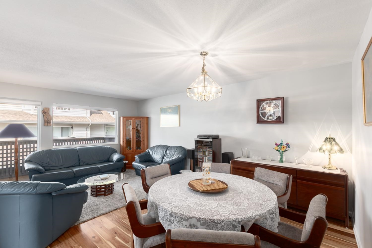Primary Bathroom Photo of 5 3634 Garibaldi Drive, North Vancouver, BC