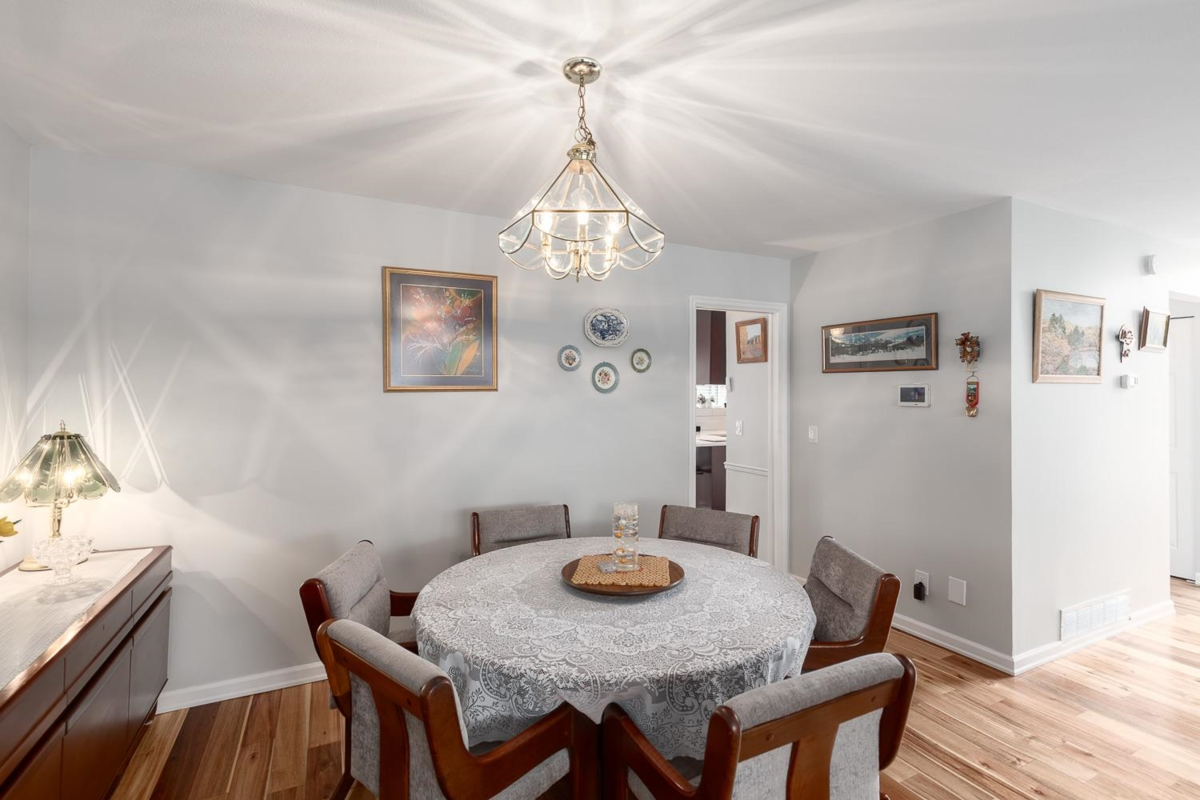 Primary Bedroom Photo of 5 3634 Garibaldi Drive, North Vancouver, BC