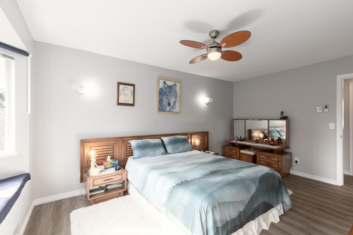 Staircase Photo of 5 3634 Garibaldi Drive, North Vancouver, BC