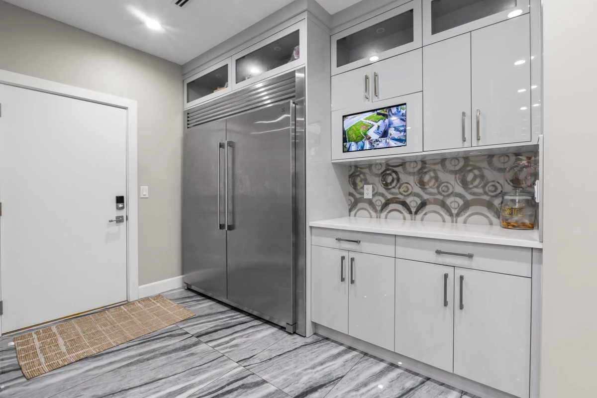 Kitchen Photo of 11069 132 Street, Surrey, BC