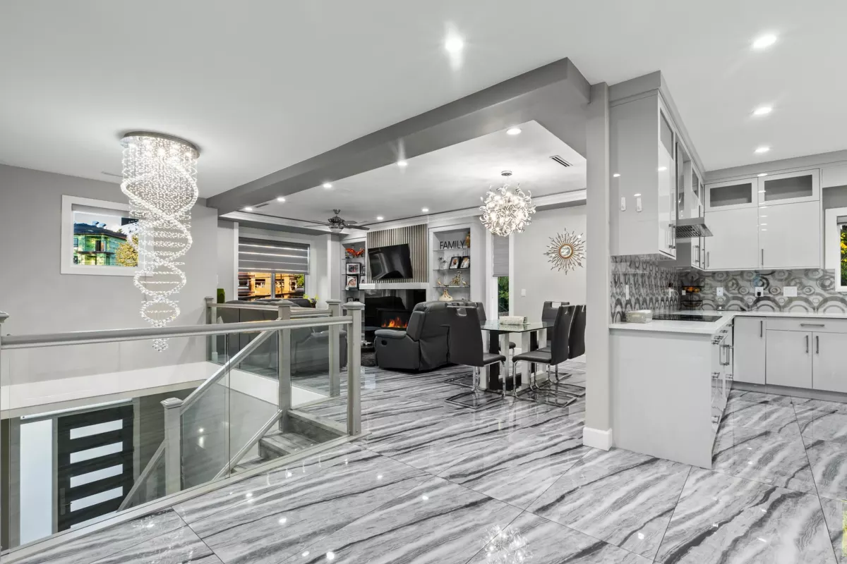 Walk-In Closet Photo of 11069 132 Street, Surrey, BC