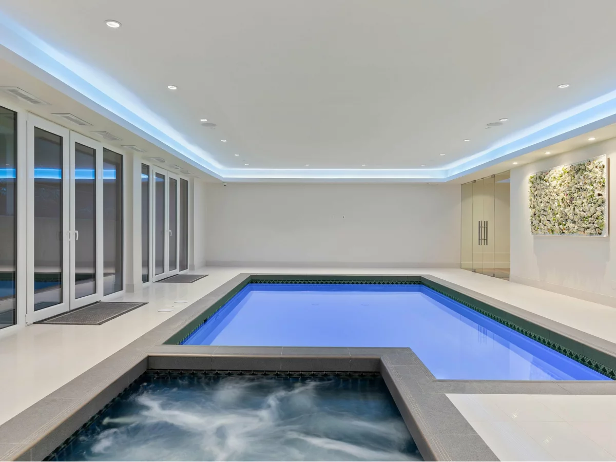 Swimming Pool Photo of 1760 29th Street, West Vancouver, BC