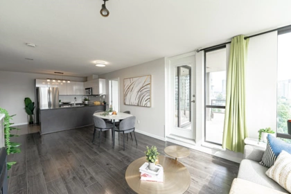 1406 4178 Dawson Street, Burnaby, BC, Burnaby — Apartment/Condo for sale