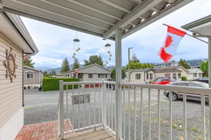 Entry Foyer Photo of 45 6035 Vedder Road, Chilliwack, BC