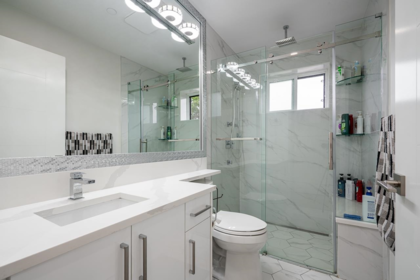 Entry Foyer Photo of 6370 Ross Street, Vancouver, BC