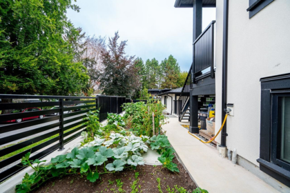 Outdoor Kitchen Photo of 6370 Ross Street, Vancouver, BC