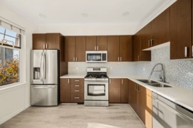 32 1111 Ewen Avenue, New Westminster, BC