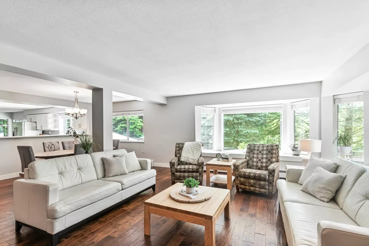 Dining Area Photo of 27740 Sayers Crescent, Maple Ridge, BC