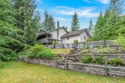 Community Amenities Photo (Clubhouse) of 27740 Sayers Crescent, Maple Ridge, BC
