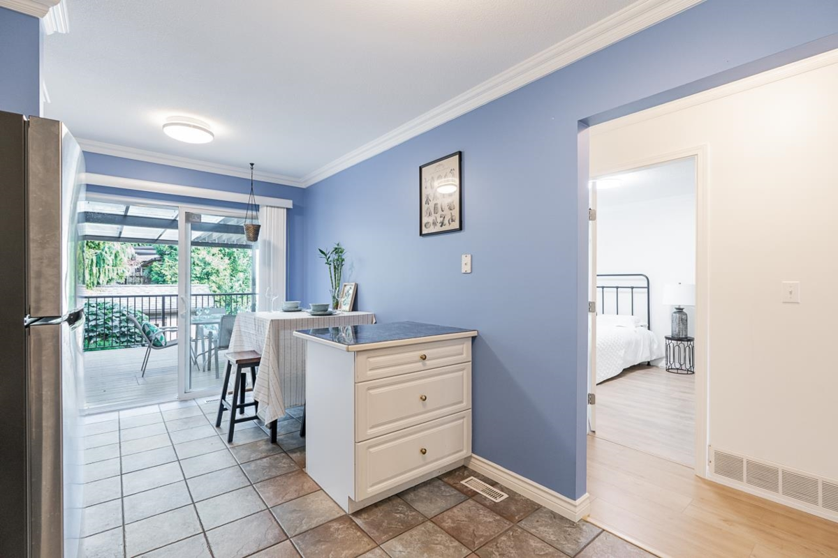 Entry Foyer Photo of 1185 Eagleridge Drive, Coquitlam, BC