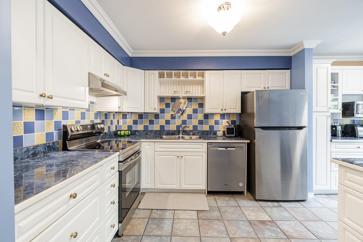 Laundry Room Photo of 1185 Eagleridge Drive, Coquitlam, BC