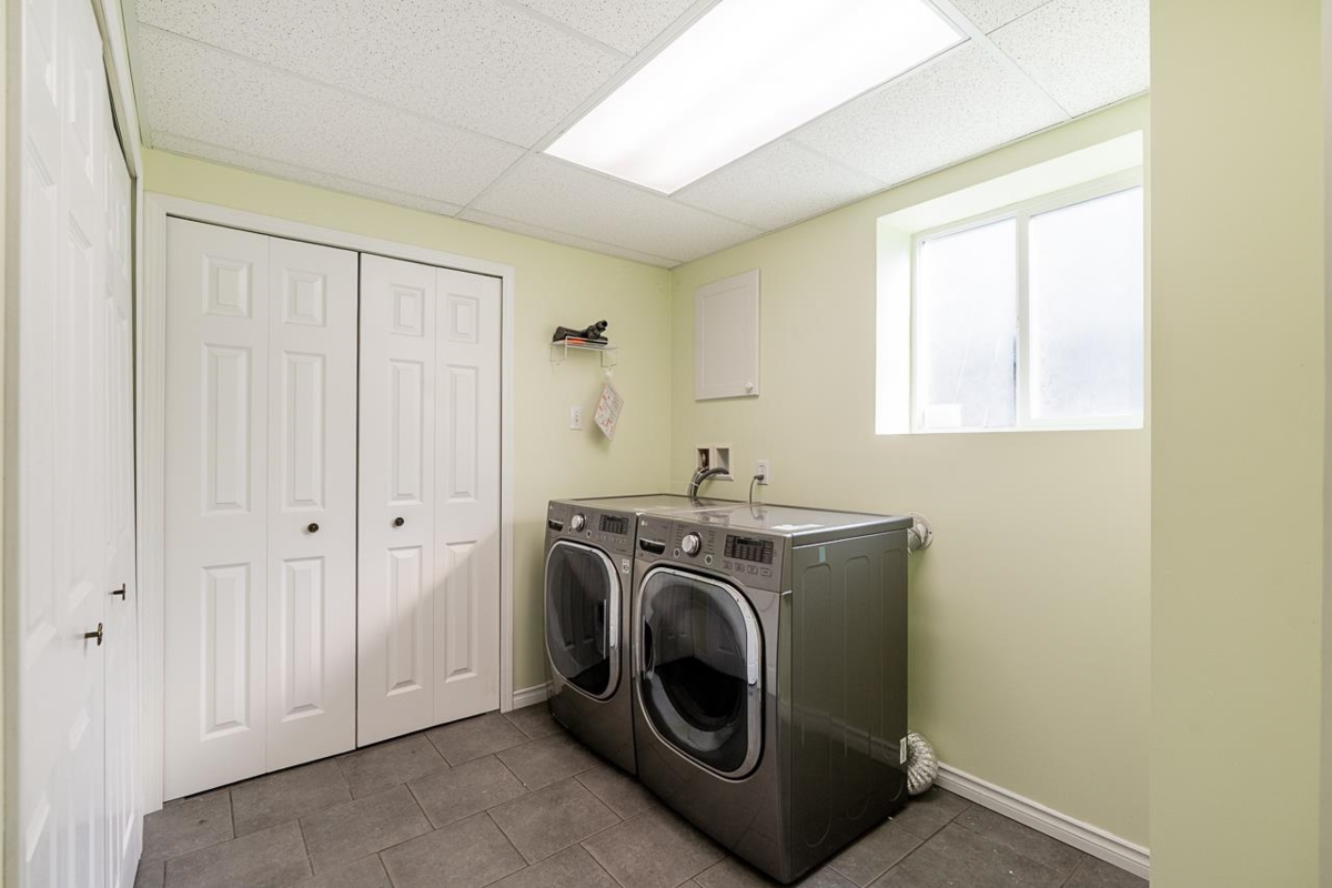 Swimming Pool Photo of 1185 Eagleridge Drive, Coquitlam, BC