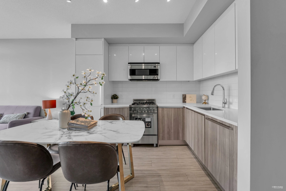 Breakfast Nook Photo of 3002 4900 Lennox Lane, Burnaby, BC