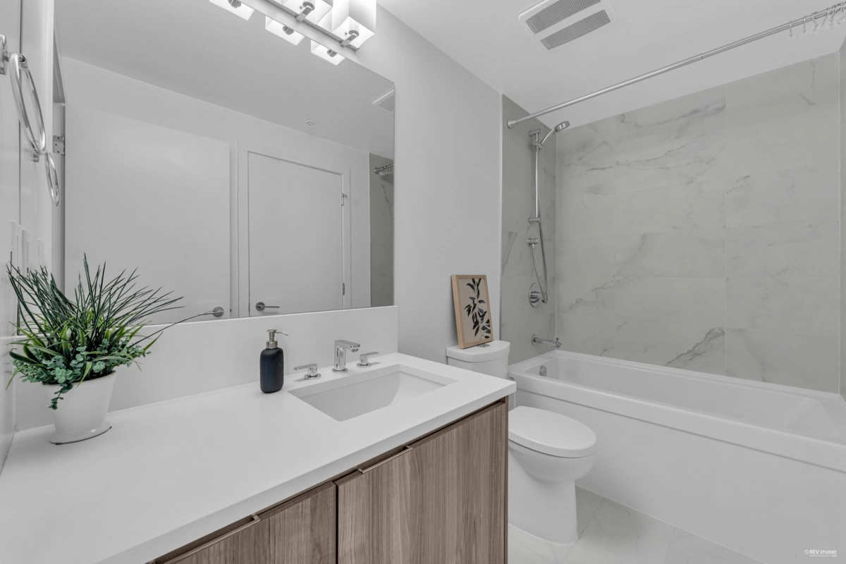 Guest Bathroom Photo of 3002 4900 Lennox Lane, Burnaby, BC