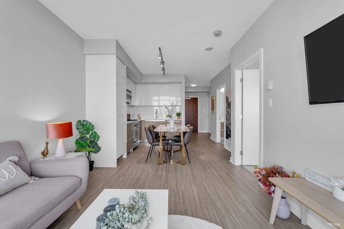 Kitchen Island Photo of 3002 4900 Lennox Lane, Burnaby, BC
