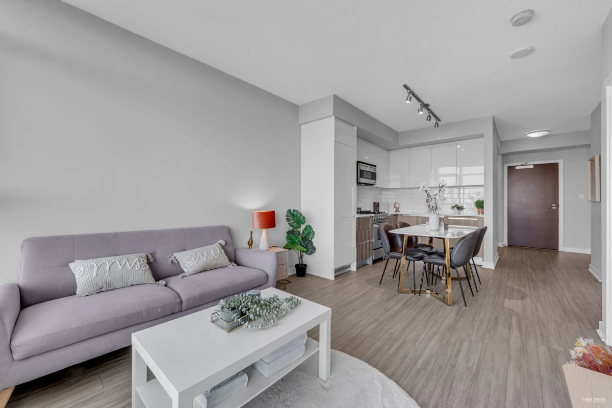 Kitchen Photo of 3002 4900 Lennox Lane, Burnaby, BC