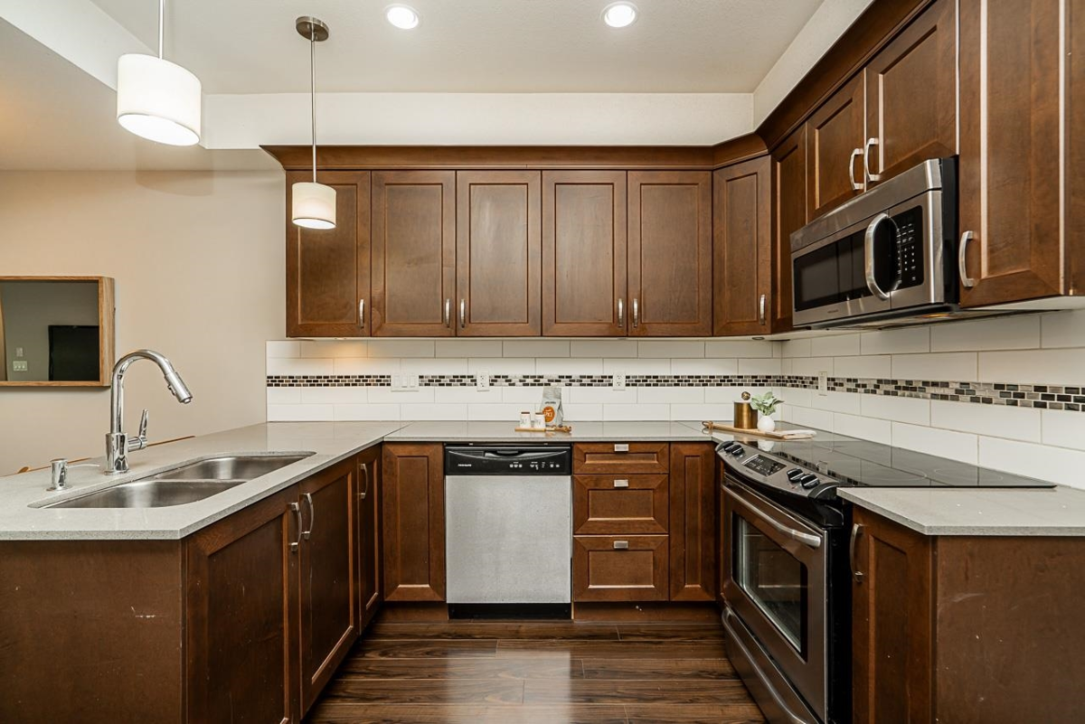 Guest Bathroom Photo of 109 828 Royal Avenue, New Westminster, BC