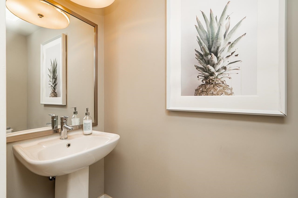 Hallway Photo of 109 828 Royal Avenue, New Westminster, BC