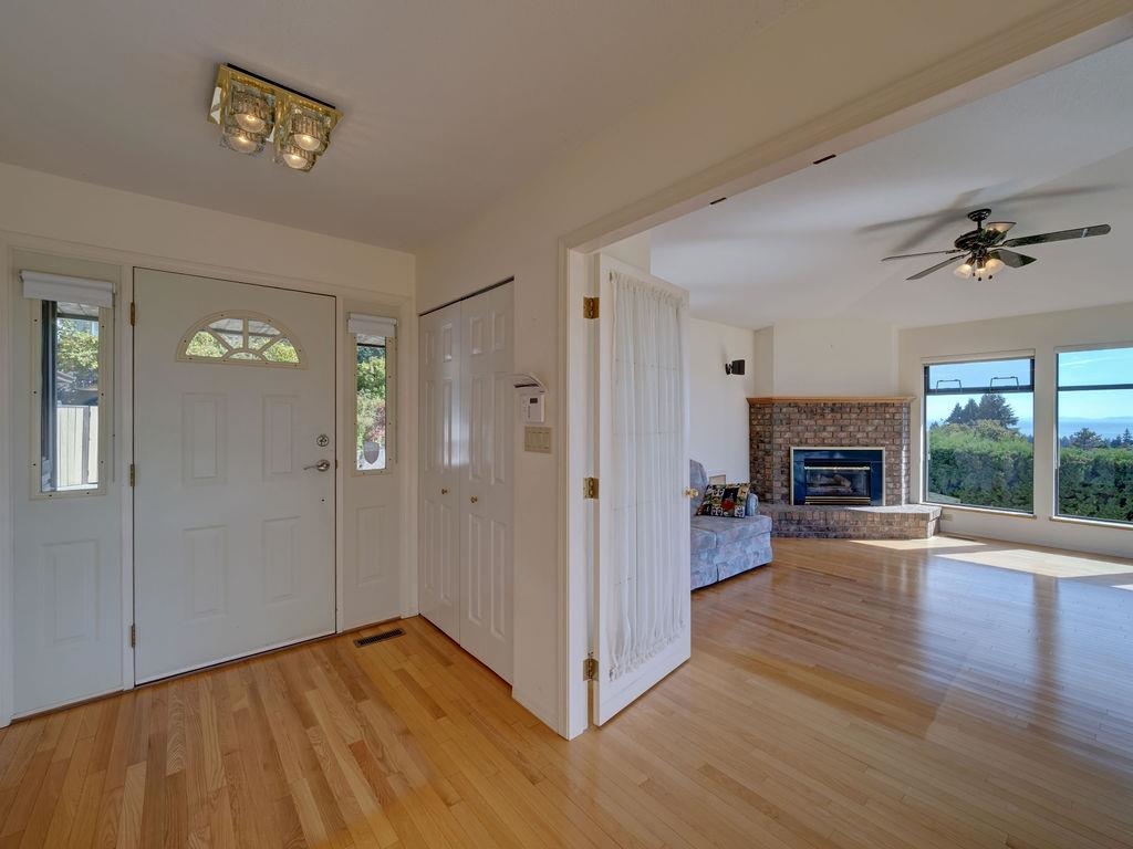 Office / Den Photo of 5170 Ridgeview Drive, Sechelt, BC