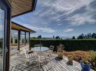Pantry Photo of 5170 Ridgeview Drive, Sechelt, BC