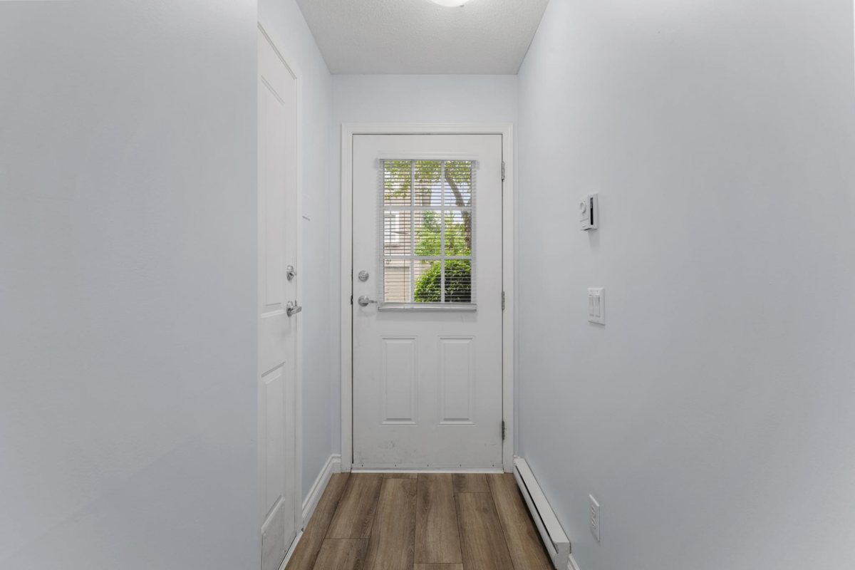 Dining Area Photo of 86 6747 203 Street, Langley, BC