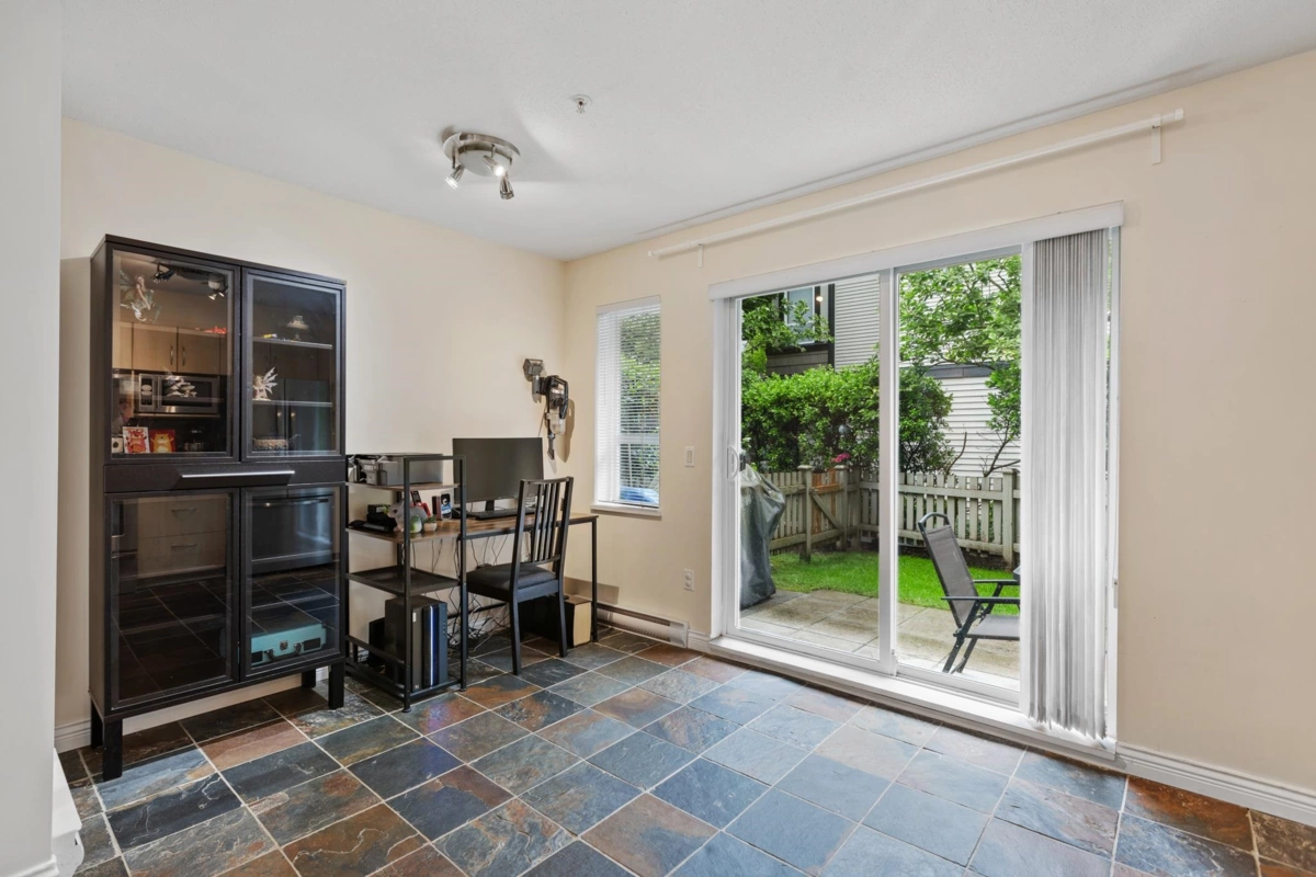 Guest Bathroom Photo of 86 6747 203 Street, Langley, BC