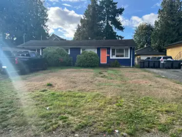 14050 14052 103 Avenue, Surrey, BC, Burnaby — 4 bed duplex for sale
