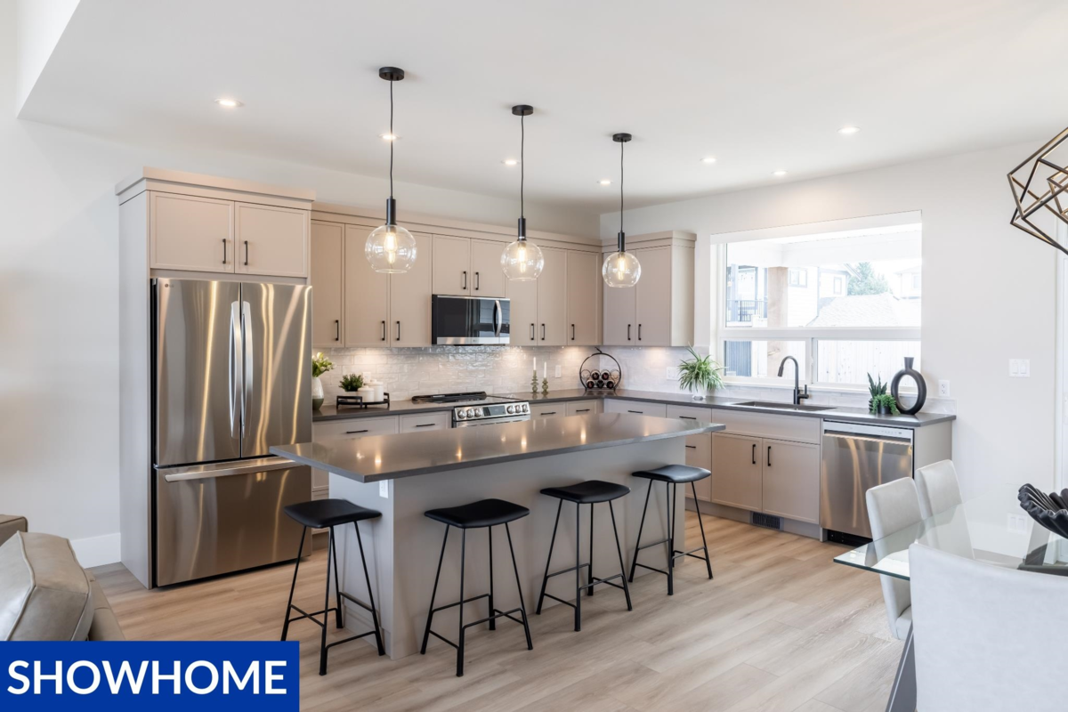 Kitchen Island Photo of 47256 Valerie Place, Chilliwack, BC