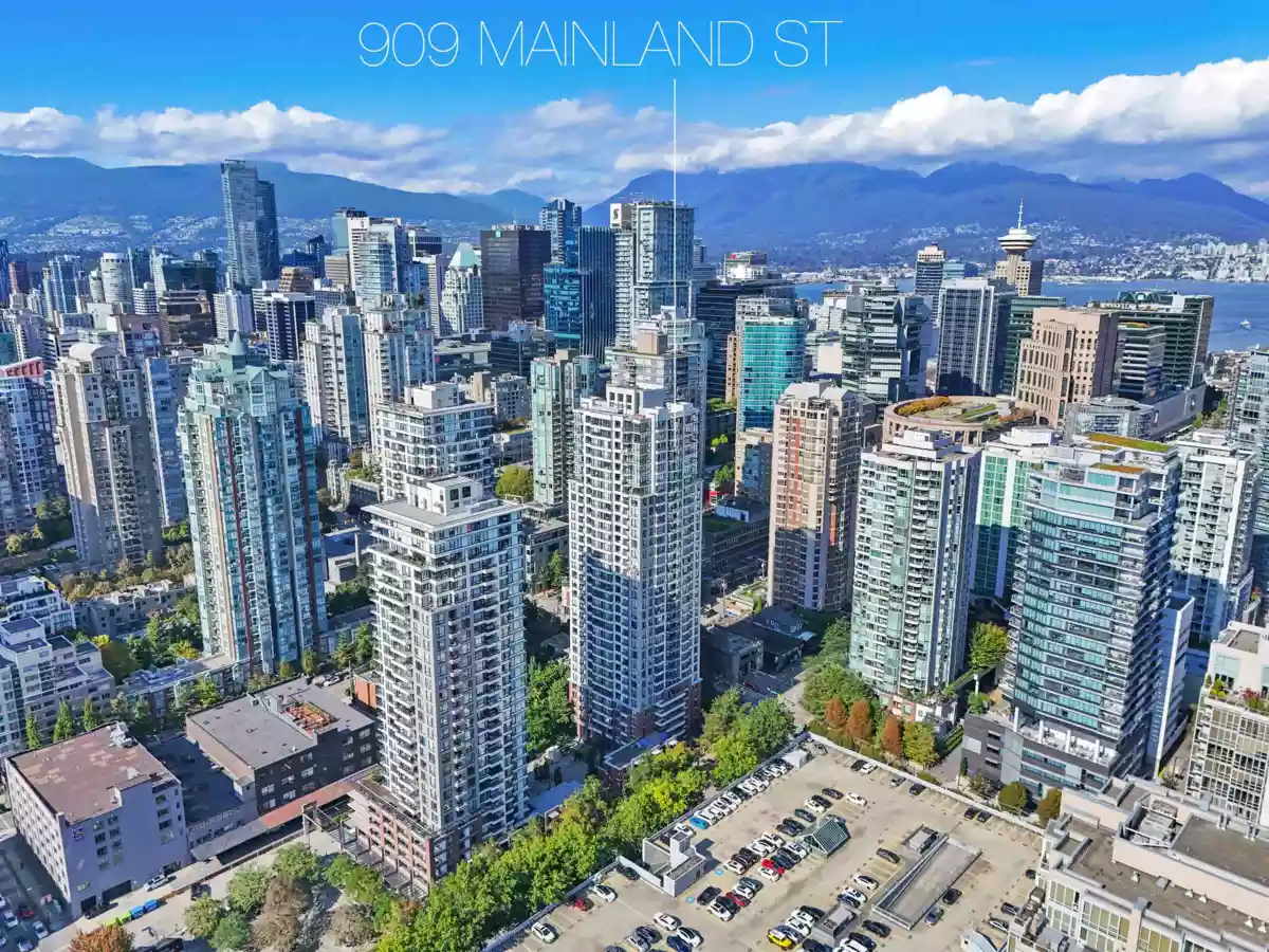 Aerial View of 2408 909 Mainland Street, Vancouver, BC