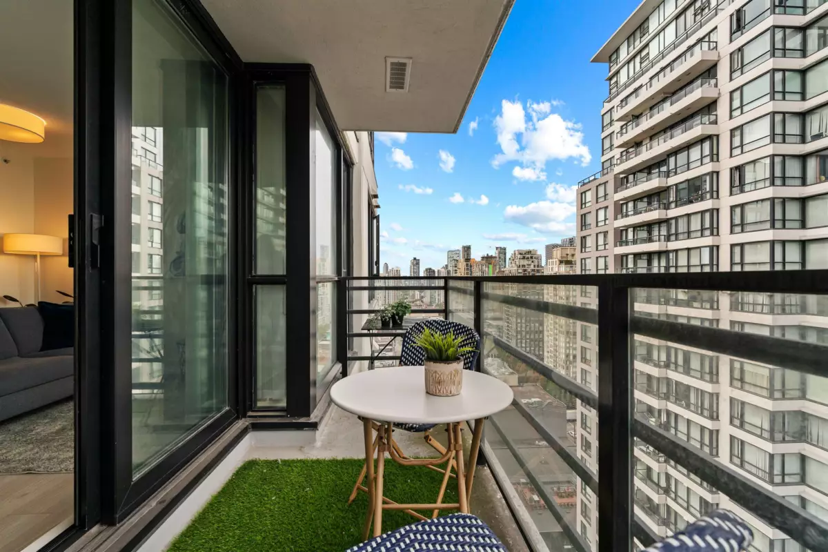 Mudroom Photo of 2408 909 Mainland Street, Vancouver, BC