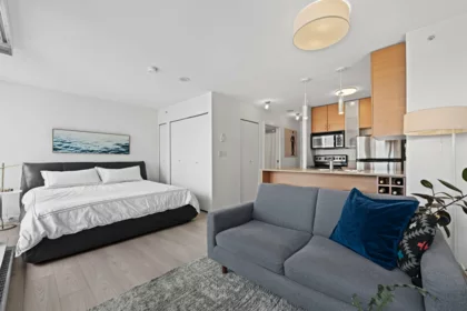 2408 909 Mainland Street, Vancouver, BC, Vancouver — Apartment/Condo for sale