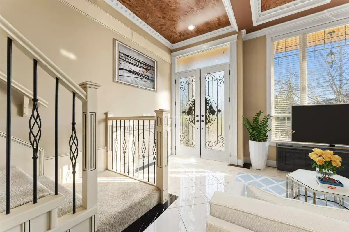 Living Room Photo of 12567 66 Ave Avenue, Surrey, BC