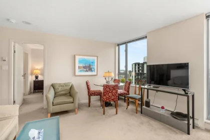 1607 1277 Nelson Street, Vancouver, BC, Vancouver — Apartment/Condo for sale