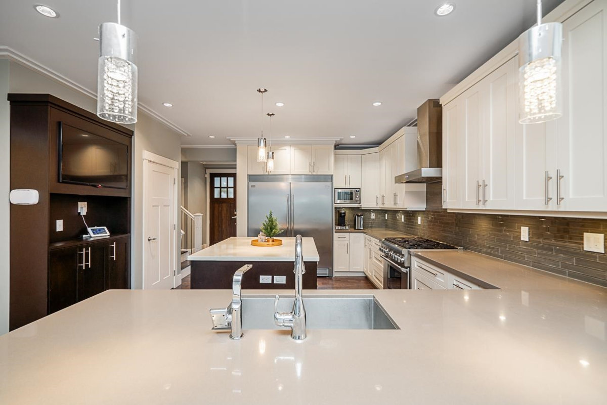 Breakfast Nook Photo of 2760 162a Street, Surrey, BC