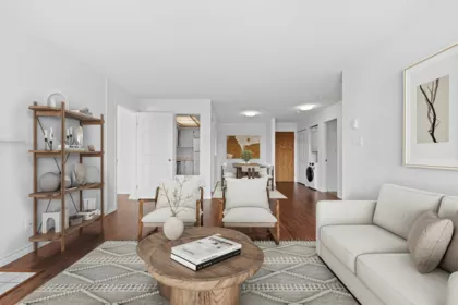 211 5335 Hastings Street, Burnaby, BC, Burnaby — Apartment/Condo for sale
