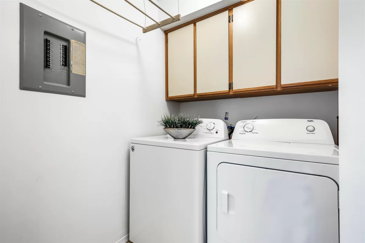 Front Yard Photo of 210 45660 Knight Road, Chilliwack, BC