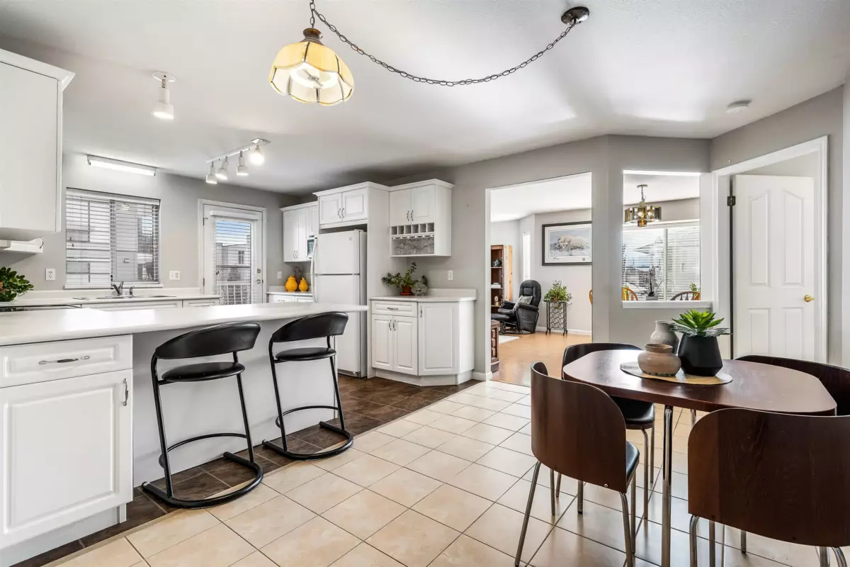 Living Room Photo of 210 45660 Knight Road, Chilliwack, BC