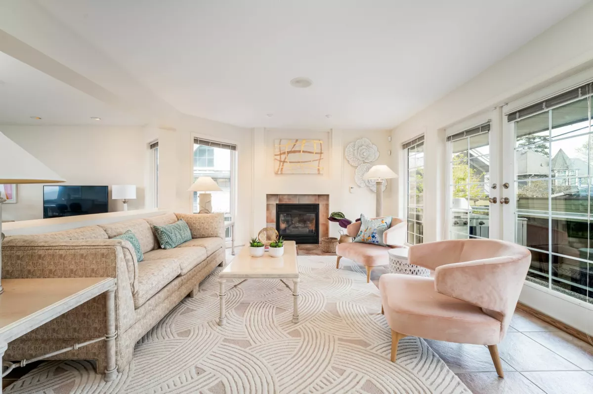 Breakfast Nook Photo of 2810 O'hara Lane, Surrey, BC